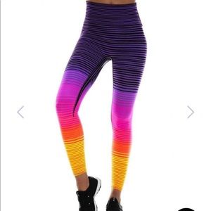 K-DEER 7/8 Sneaker Length Leggings in Sunset